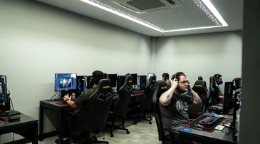 game crypto 8Day
